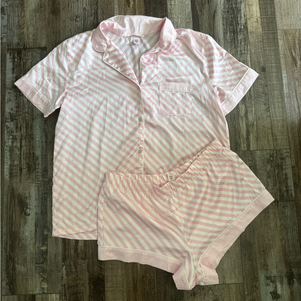 Victoria secret pajama set